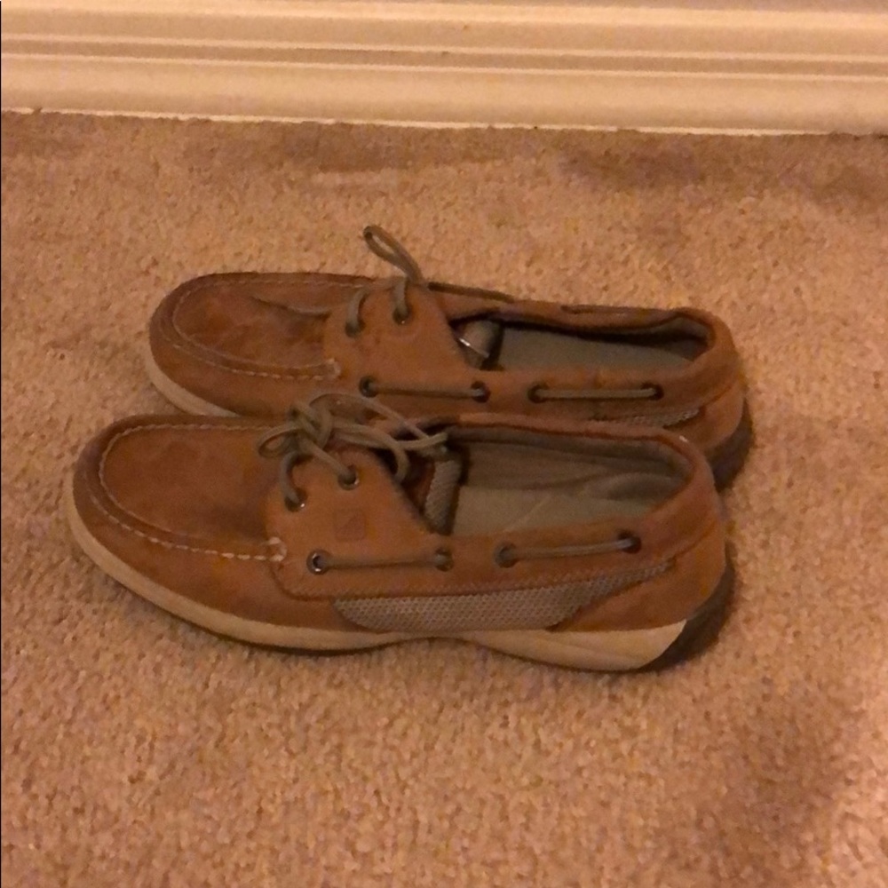 Sperrys women 8 1/2